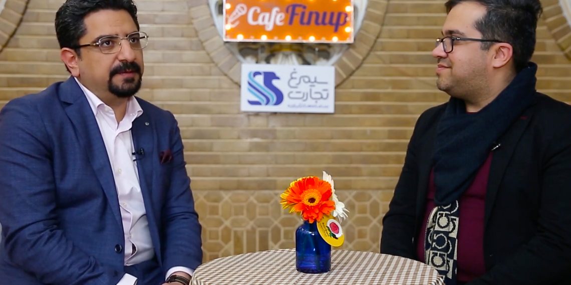 صادق فرامرزی،‌ مدیرعامل فرابوم در کافه فیناپ